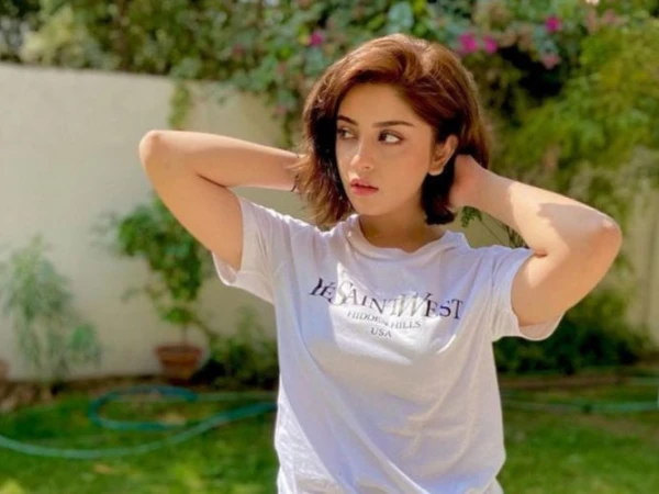 aLIZEH-sHAH-910x5001687252052-01730034536-0-600x450.webp.webp