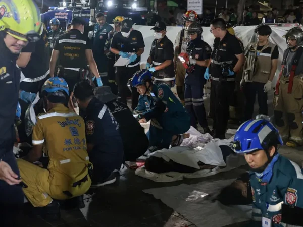 fire-in-bankok1783904903-0-600x450.webp.webp
