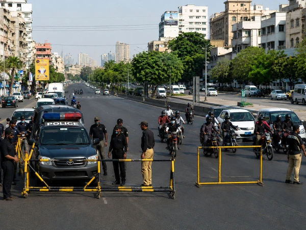 khi-roads-closed1783065245-0-600x450.webp.webp