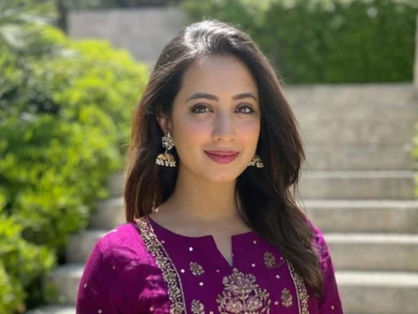 komal-aziz1756828899-0-600x450.webp.webp