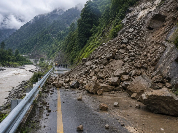 landsliding1784620392-0-600x450.webp.webp
