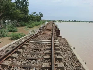 railway-wrost1785413691-0-600x450.webp.webp