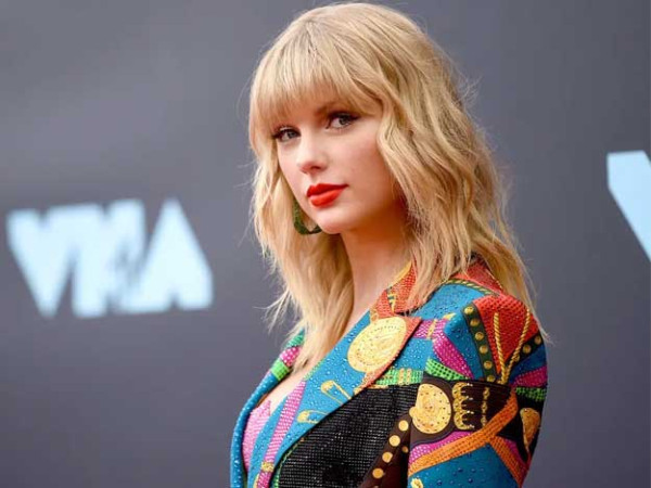 0-taylor-1602052400-600x450.webp.webp