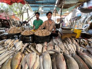 2683170-seafoodmarket-1723306075-600x450.webp.webp