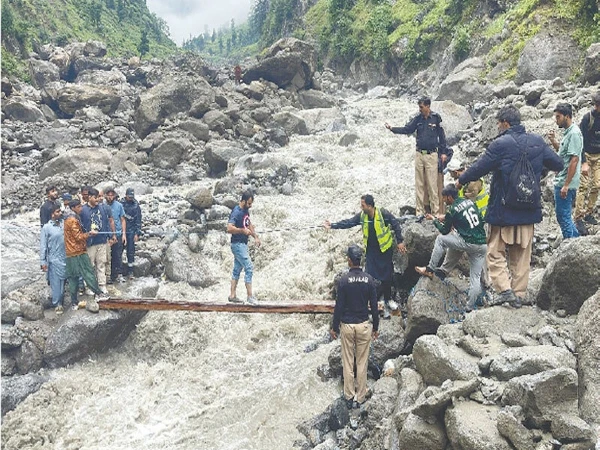 ajk-rain1787412201-0-600x450.webp.webp