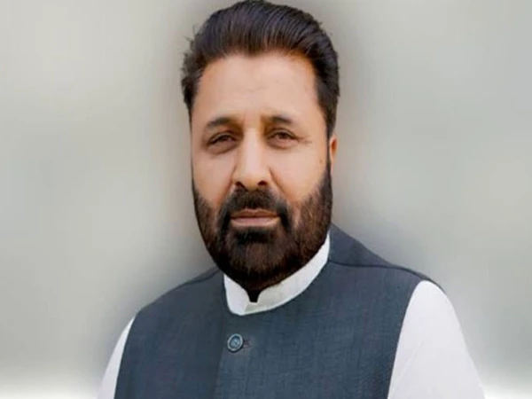 amjad-hussain1786045387-0-600x450.webp.webp