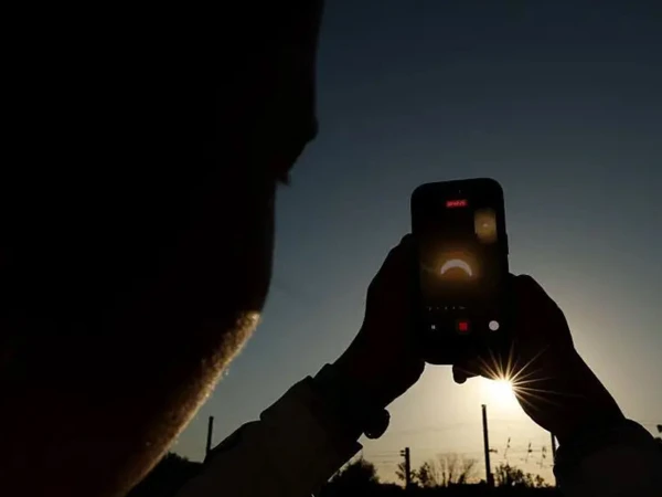 eclipse1786614697-0-600x450.webp.webp