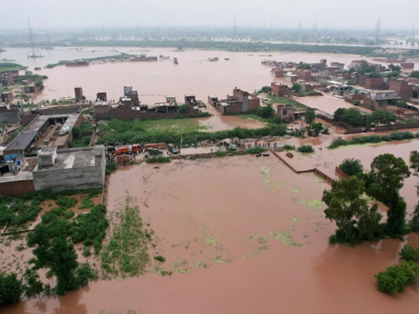 flood1756878900-0-600x450.webp.webp