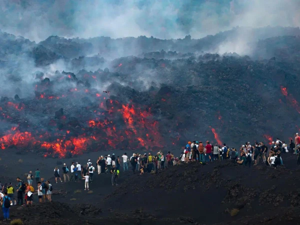 italy-volcano-burst1786641737-0-600x450.webp.webp