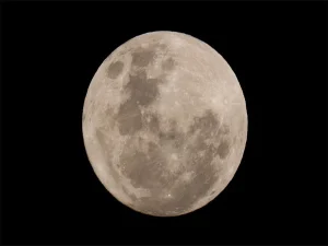 mooon1785517611-0-600x450.webp.webp