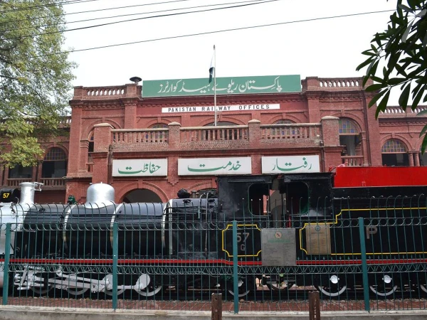 railway-headquarters1741618642-0-600x450.webp.webp