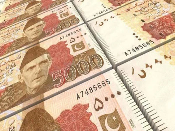 six-months-loan1740268878-0-600x450.webp.webp