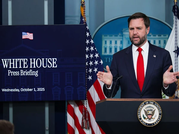 us-j-d-vance-pres-briefing-white-house1781802361-0-600x450.webp.webp