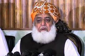حکومتی وفد سے ملاقات کے بعد مولانا فضل الرحمان’’ متحرک ‘‘ ہو گئے ، پی ٹی آئی قیادت سے ٹیلیفونک رابطہ 